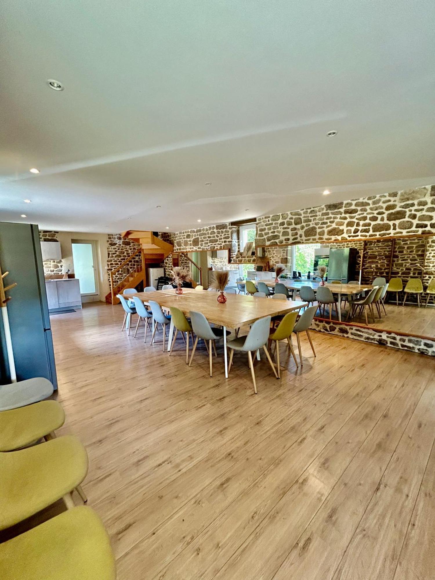 Moulin Du Gast 35Pers : Jacuzzi Sauna Billard Baby Le Gast Exterior foto